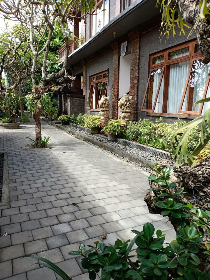 Апартаменти Pondok Narita Санур Екстер'єр фото